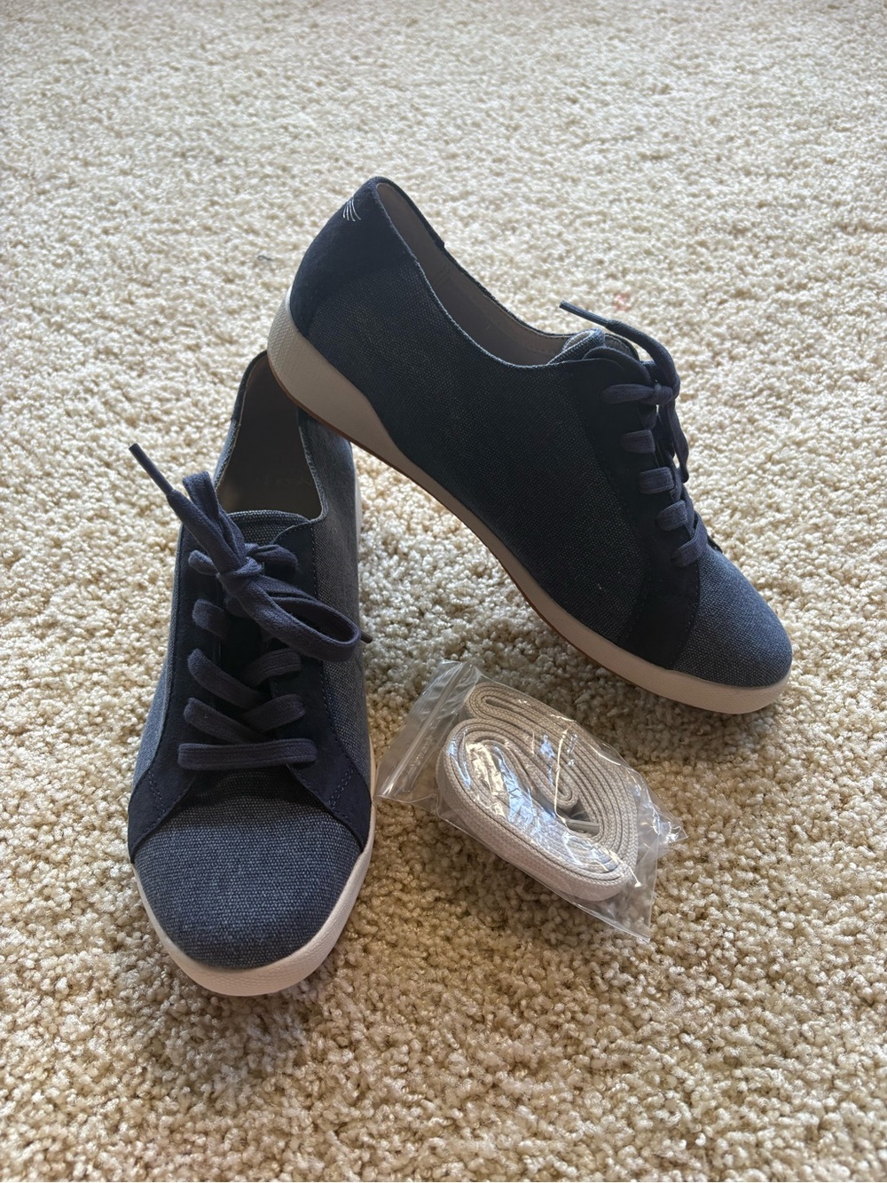 Dansko Olisa Navy Canvas Lace Up Comfort Sneakers EU 40 US 9.5-10